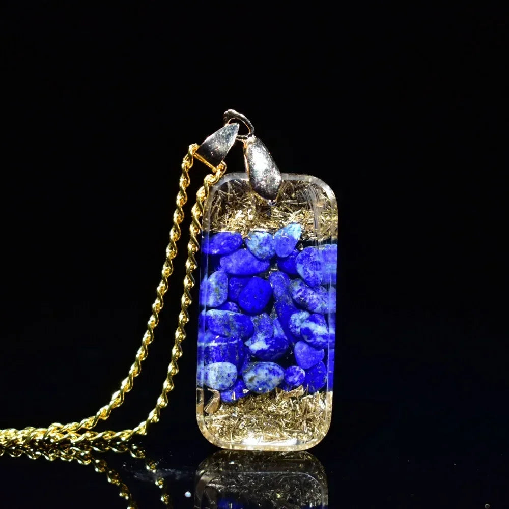 Natural Lapis Lazuli Chip Stones Orgone Resin Pendant with Golden Foil Inside Reiki Healing Crystals Necklace.